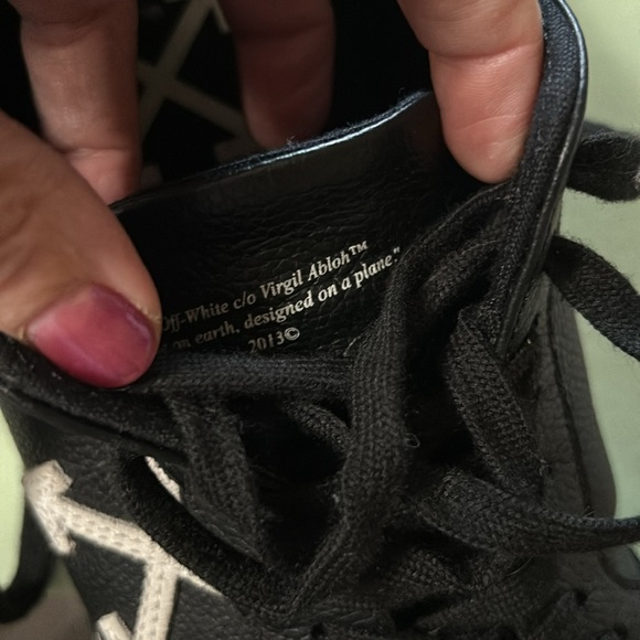 OFF White Virgil Abloh Low Vulcanized Black Sneakers. Nearly new. Size 45. - Picture 15 of 16